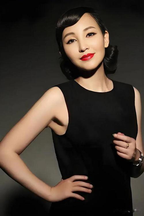 国产丝袜诱惑,国产时尚潮流的别样演绎 第3张 国产丝袜诱惑,国产时尚潮流的别样演绎 第3张